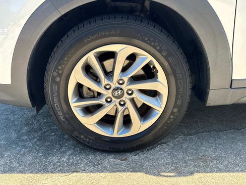 Used 2018 Hyundai Tucson SE AWD/4WD image 10