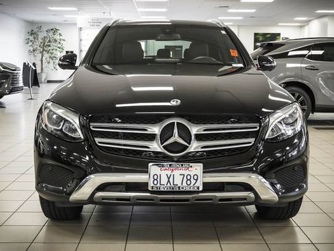 Used 2019 Mercedes-Benz GLC 350e 4MATIC image 4