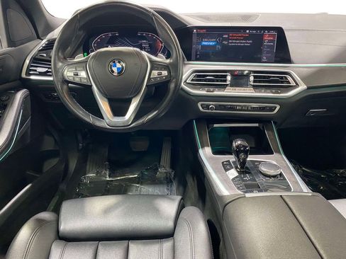 Used 2022 BMW X5 xDrive40i AWD/4WD image 10