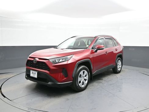 Certified 2020 Toyota RAV4 LE w/ All Weather Liner Package image 1