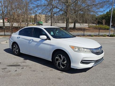 Used 2016 Honda Accord LX image 10