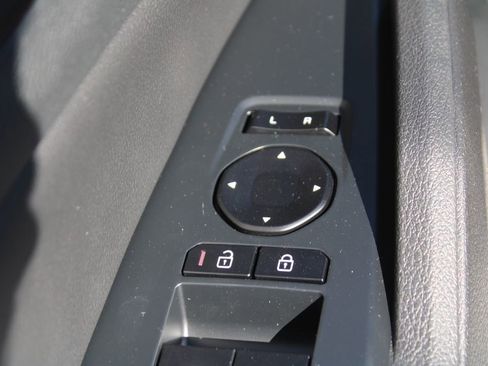 New 2026 Kia Sportage EX FWD image 21