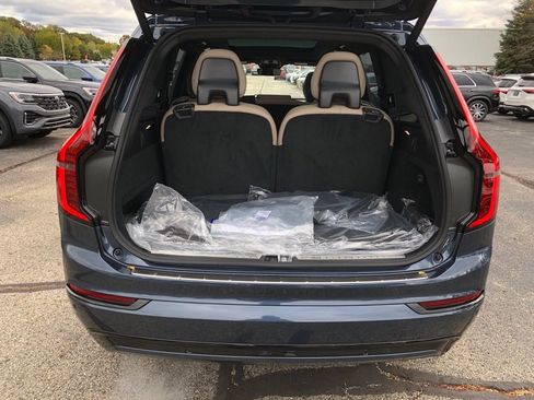 New 2026 Volvo XC90 B6 Ultra w/ Protection Package Premier image 38