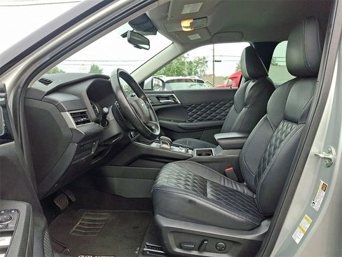 Used 2022 Mitsubishi Outlander SEL image 13