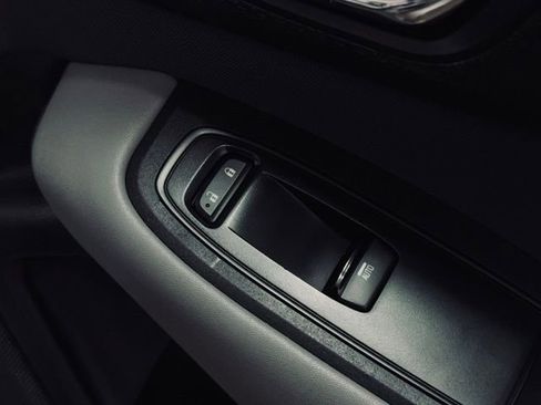 Used 2022 Subaru Outback Premium image 15