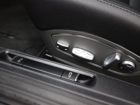 Used 2014 Porsche 911 Carrera 4 w/ Sport Chrono Package image 18