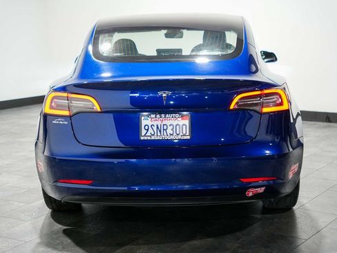 Used 2018 Tesla Model 3 Long Range image 5