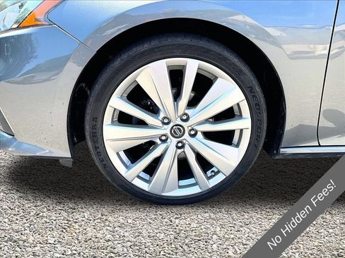 Used 2020 Nissan Altima 2.5 SR FWD image 9