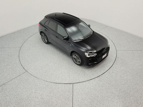 Used 2025 Audi Q3 2.0T Premium w/ Convenience Package AWD/4WD image 11