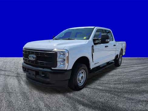 Used 2025 Ford F250 XL AWD/4WD image 8