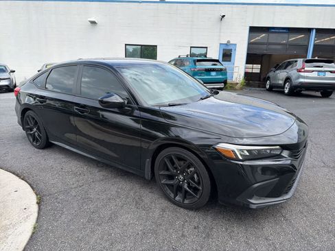 Used 2023 Honda Civic Sport image 13