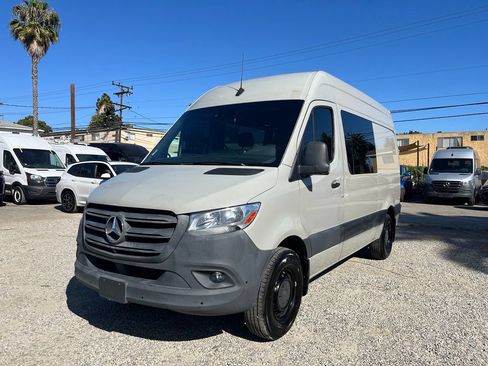 Used 2023 Mercedes-Benz Sprinter 2500 image 1