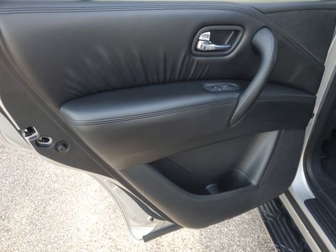 Used 2021 Nissan Armada SV image 20