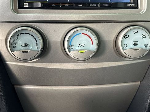 Used 2009 Toyota Camry SE image 16