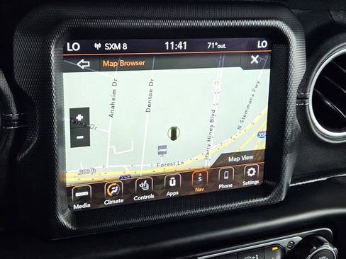 Used 2023 Jeep Wrangler Unlimited Sahara w/ Cold Weather Group image 12