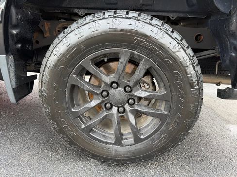 Used 2019 Chevrolet Silverado 1500 LT w/ All-Star Edition image 30