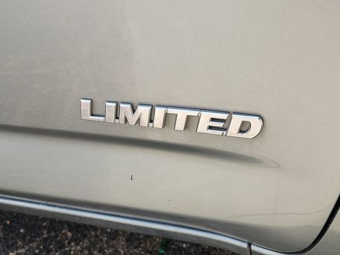 Used 2007 Toyota RAV4 Limited AWD/4WD image 6