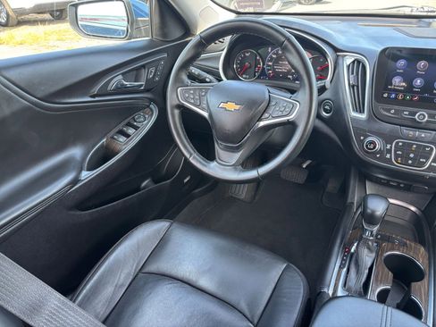 Used 2024 Chevrolet Malibu LT image 30