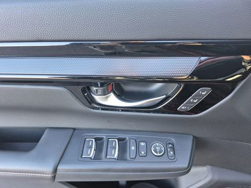 Used 2023 Honda CR-V Sport Touring image 7
