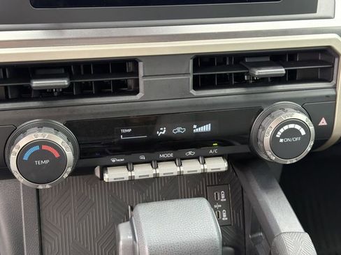 Certified 2024 Toyota Tacoma SR5 AWD/4WD image 20