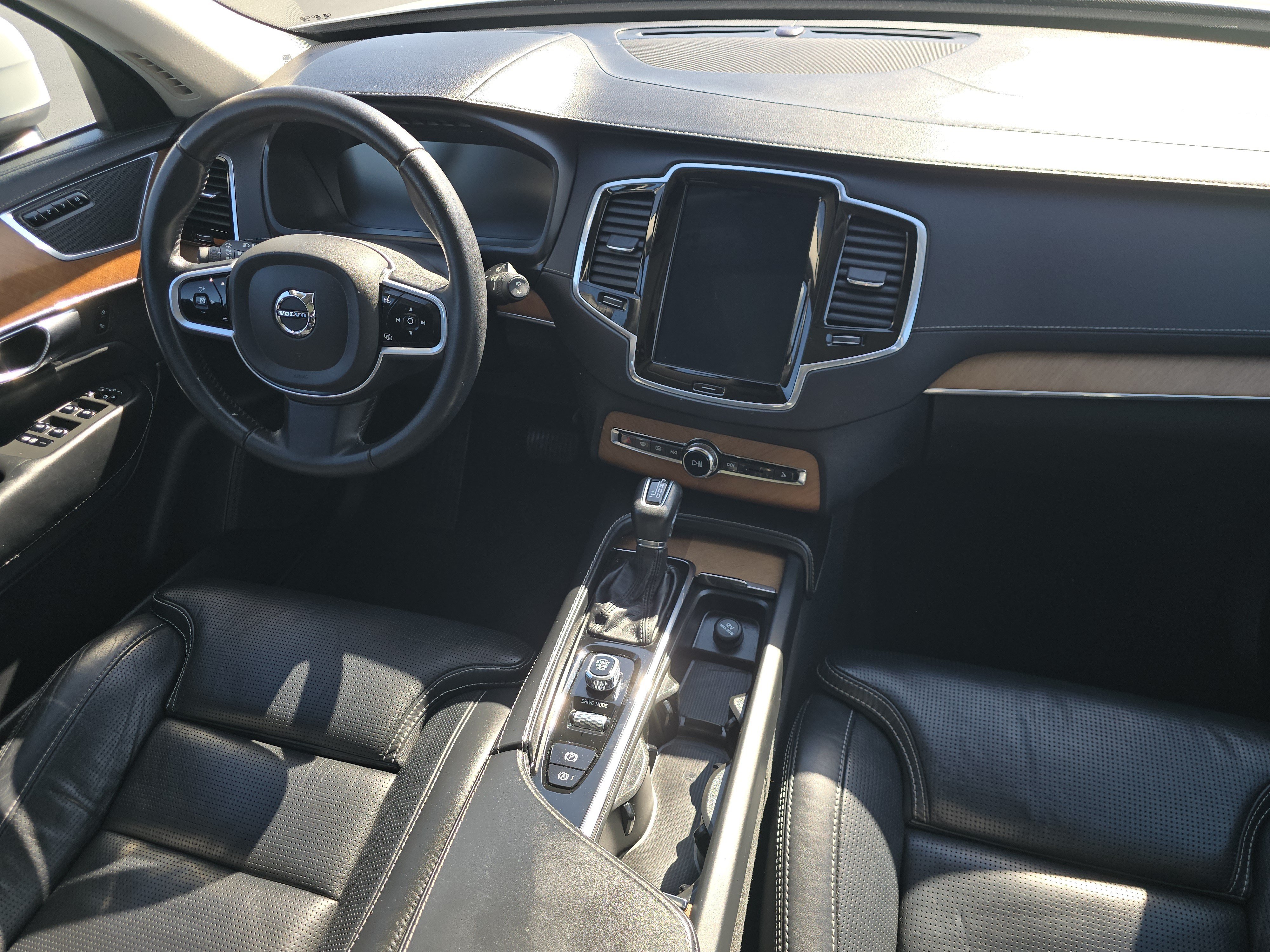 Used 2018 Volvo XC90 T6 Inscription w/ Convenience Package AWD/4WD image 20