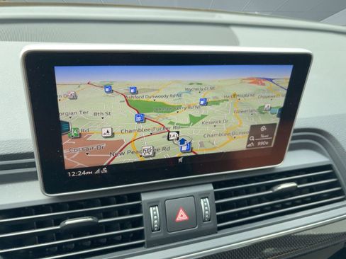 Used 2020 Audi SQ5 Premium Plus w/ Premium Plus Package image 23