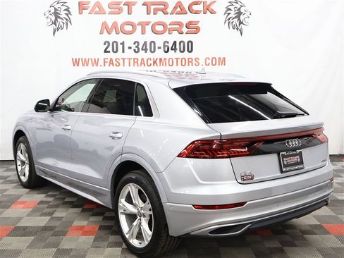 Used 2019 Audi Q8 Premium Plus w/ Premium Plus image 4