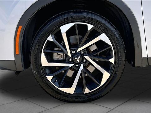 Used 2022 Mitsubishi Outlander ES FWD image 11