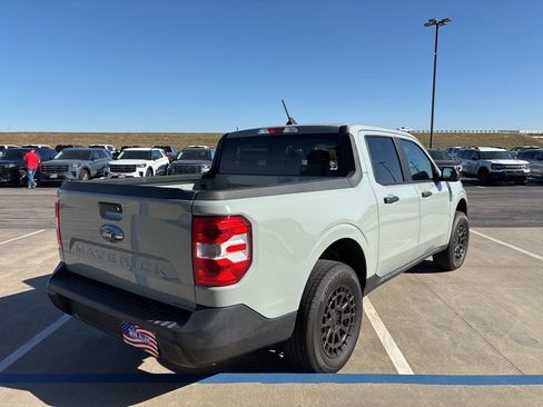 Used 2023 Ford Maverick XLT image 5