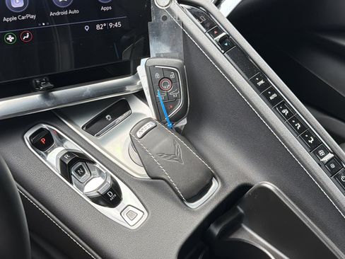 Used 2020 Chevrolet Corvette Stingray Coupe w/ 1LT RWD image 33