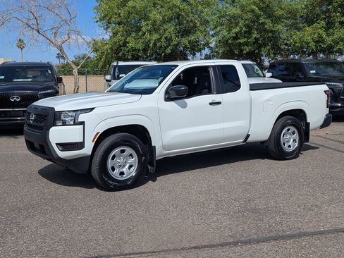 Used 2025 Nissan Frontier S RWD image 1