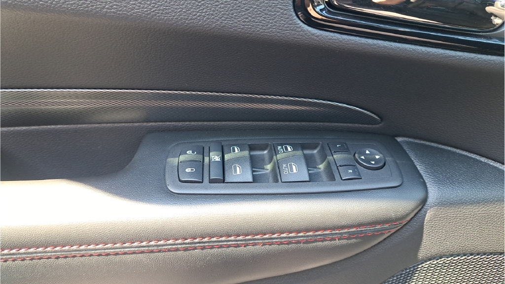 Used 2025 Dodge Durango GT w/ Blacktop Package AWD/4WD image 25