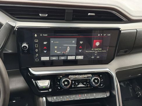 Used 2024 GMC Sierra 2500 Denali w/ Denali Reserve Package image 21