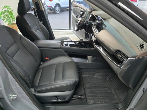 Used 2023 Nissan Rogue SL w/ SL Premium Package AWD/4WD image 30