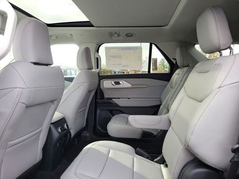 New 2026 Ford Explorer Active image 13