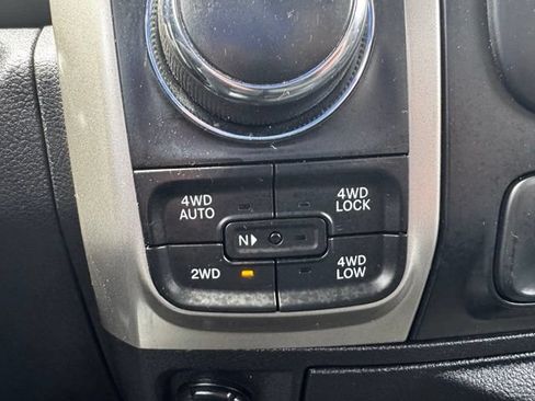 Used 2017 RAM 1500 Big Horn AWD/4WD image 25