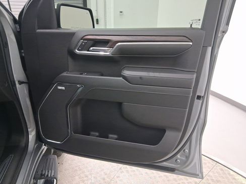 Used 2024 GMC Sierra 1500 SLT w/ SLT Premium Plus Package image 30