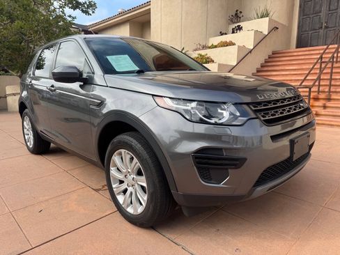 Used 2017 Land Rover Discovery Sport SE AWD/4WD image 1