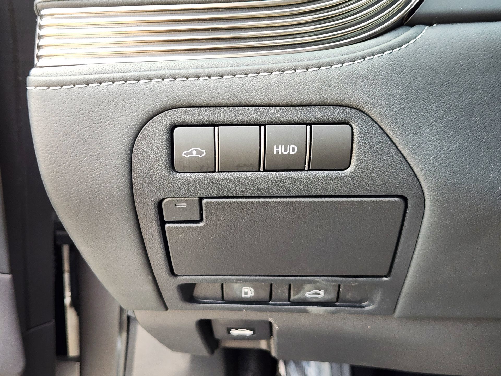 Used 2023 Lexus LS 500 w/ Interior Upgrade Package RWD image 23