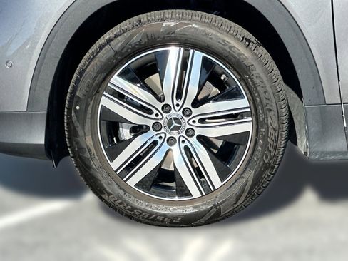 Certified 2025 Mercedes-Benz EQB 300 4MATIC image 12