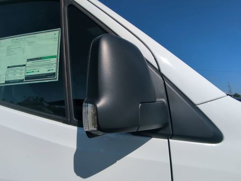 Used 2025 Mercedes-Benz Sprinter 2500 image 23