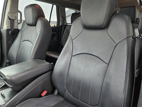 Used 2016 Buick Enclave Leather image 15