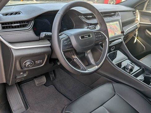 New 2026 Jeep Grand Cherokee L Limited w/ Limited Altitude Package RWD image 34
