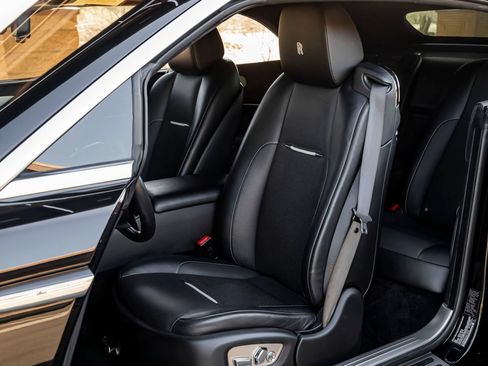 Certified 2018 Rolls-Royce Dawn RWD image 24