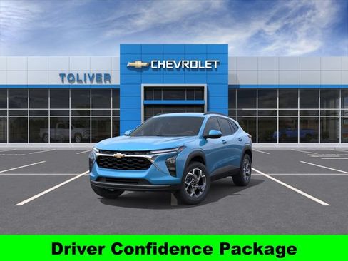 New 2026 Chevrolet Trax LT w/ Driver Confidence Package FWD image 9