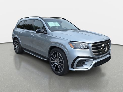 New 2026 Mercedes-Benz GLS 450 4MATIC image 3