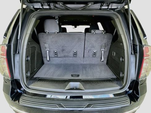 Used 2022 Chevrolet Tahoe LS RWD image 26