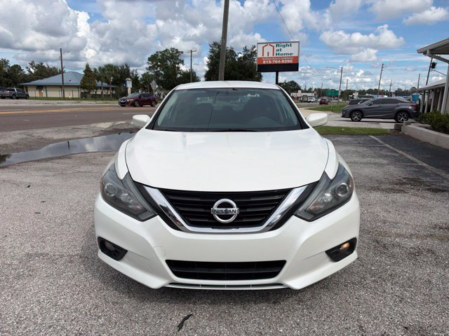 Used 2018 Nissan Altima 2.5 SR FWD image 2