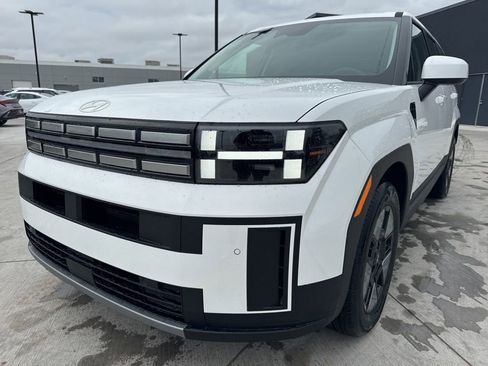 New 2026 Hyundai Santa Fe SE image 1