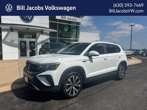 Used 2023 Volkswagen Taos SE w/ Panoramic Sunroof Package AWD/4WD image 1